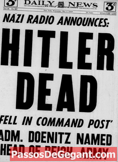 Adolf Hitler yeraltı sığınağında intihar etti.