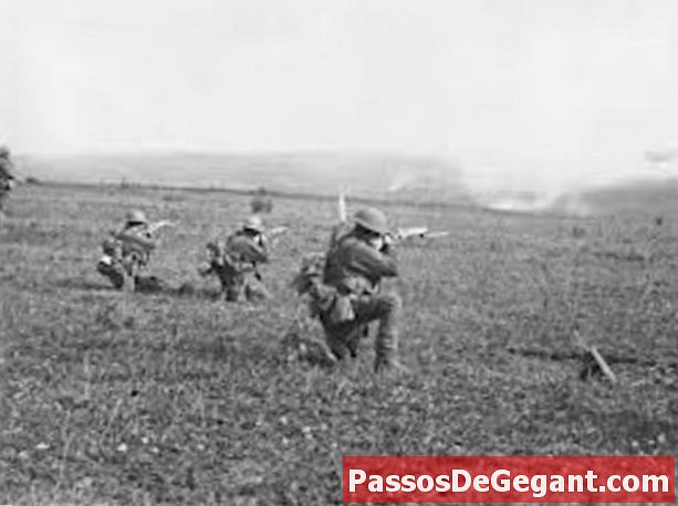 Союзные войска прорываются через линию Гинденбурга