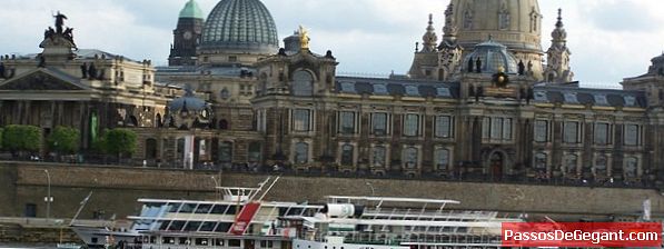 Dresden'in Bombası - Tarihçe