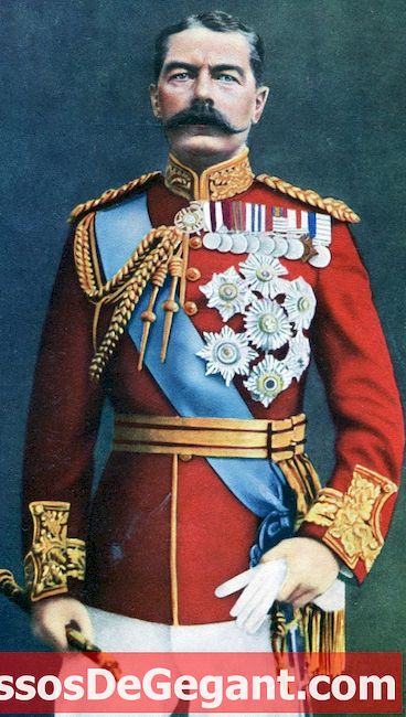 イギリス陸軍長官ジョン・プロフモが性スキャンダルの最中に辞任