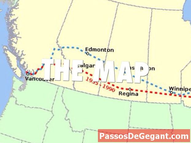 Извършен е трансконтиненталната железопътна линия в Канада
