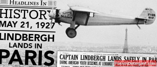 Charles Lindbergh completa il primo volo transatlantico da solista, senza sosta