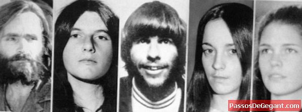 Charleso Mansono kultas nužudo penkis žmones