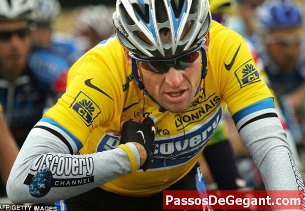 تم تجريد الدراج لانس أرمسترونغ من ألقابه السبعة في سباق فرنسا للدراجات