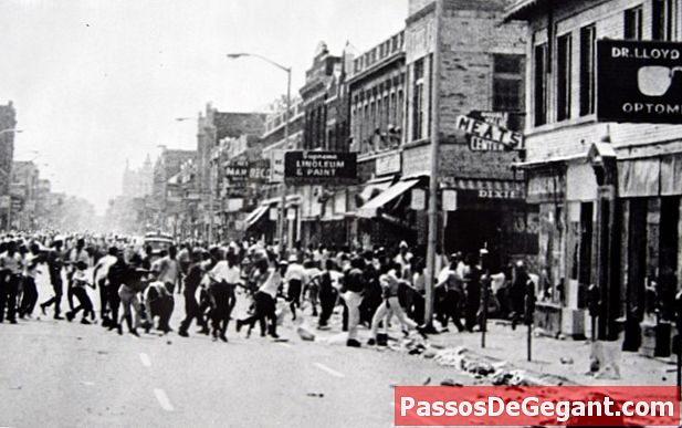 Detroit uppror börjar - Historia