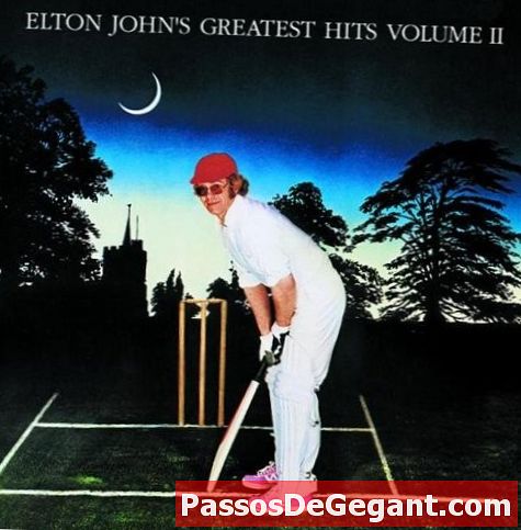 Elton John's Greatest Hits saavuttaa # 1
