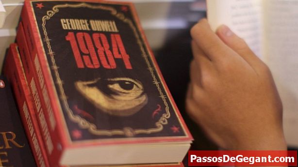 "1984" של ג'ורג 'אורוול יוצא לאור - היסטוריה