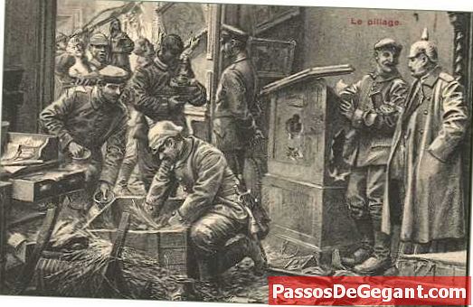 גרמנים שורפים את העיר הבלובית לוביין