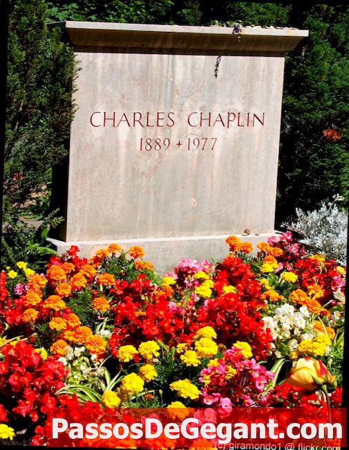 Ernstige overvallers stelen het lichaam van Charlie Chaplin