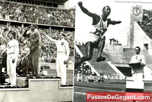 Jesse Owens remporte la 4ème médaille d'or