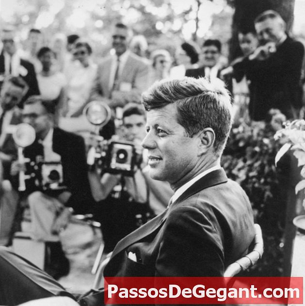 John F. Kennedy reclama solidaridad con el pueblo de Berlín