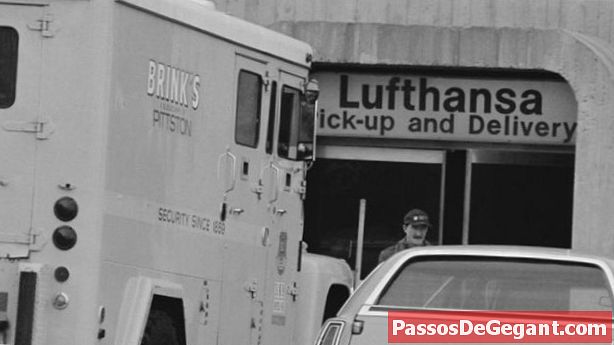 Milioane furate de pe aeroportul JFK în infamul Heft Lufthansa - Istorie