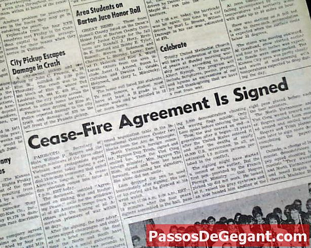 Paris-fredsaftaler underskrevet
