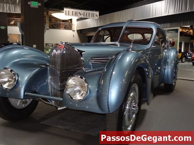 Sällsynta Bugatti finns i brittiska garage - Historia
