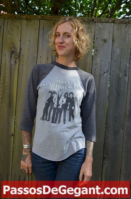 Tom Petty megtagadja lemezkiadóját és csődöt - Történelem