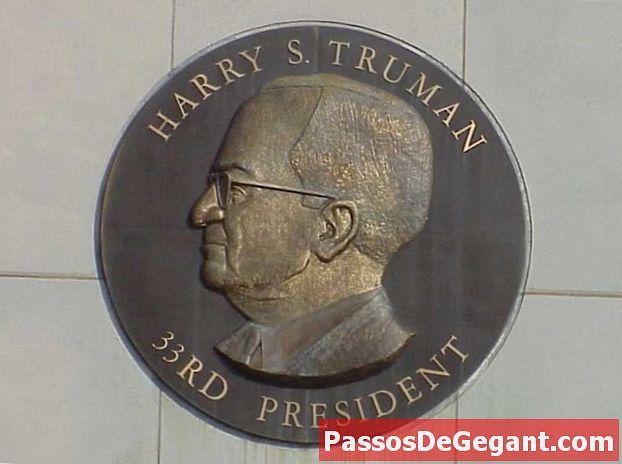 Truman avverte dei pericoli della Guerra Fredda