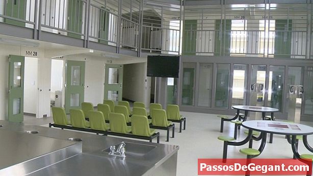 Les détenus syndiqués commencent à arriver à la prison d'Andersonville