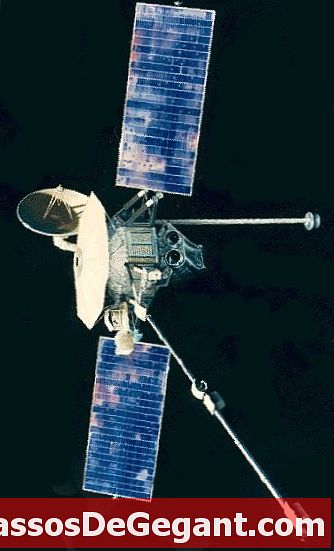 Космическата сонда в САЩ, Маринър, посещава Меркурий