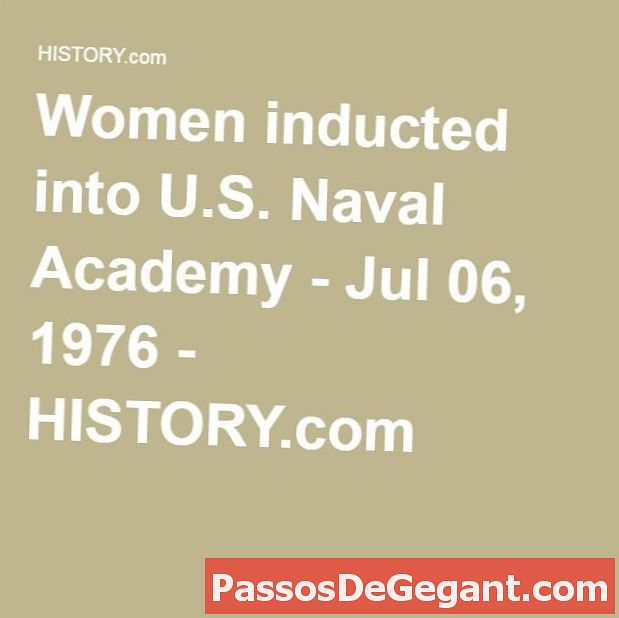 Mulheres ingressadas na Academia Naval dos EUA pela primeira vez