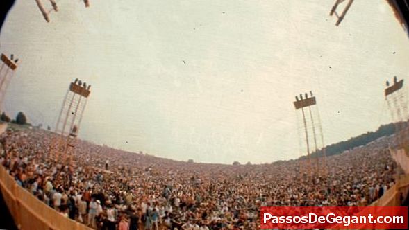 Woodstock Music Festival päättyy - Historia